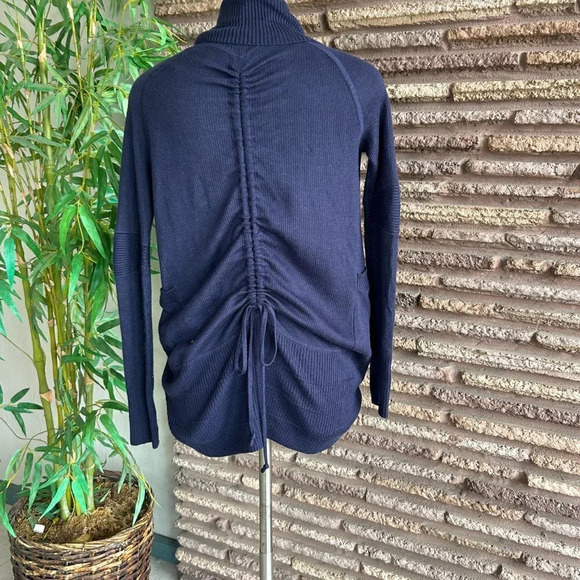 Lululemon Navy Blue Transformation Reversible Wrap Sweater - Picture 5 of 10